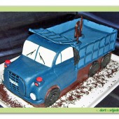 152. Modelovaný dort – nákladní auto Tatra