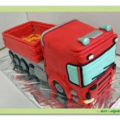 153. Modelovaný dort – nákladní auto