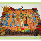 48.Pařížský dort s jedlou fotografií, ovocem a marcipánem na téma Winx club
