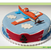 37. Marcipánový dort  – letadla “Planes”