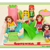 603. Lego friends – marcipánový dort