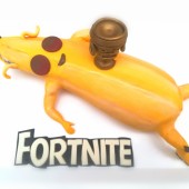 630. Fortnite modelovaný dort Peely